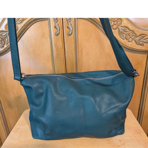 Black Rivet Forest Green Faux Leather Crossbody Top Zip Handbag - Picture 8 of 8